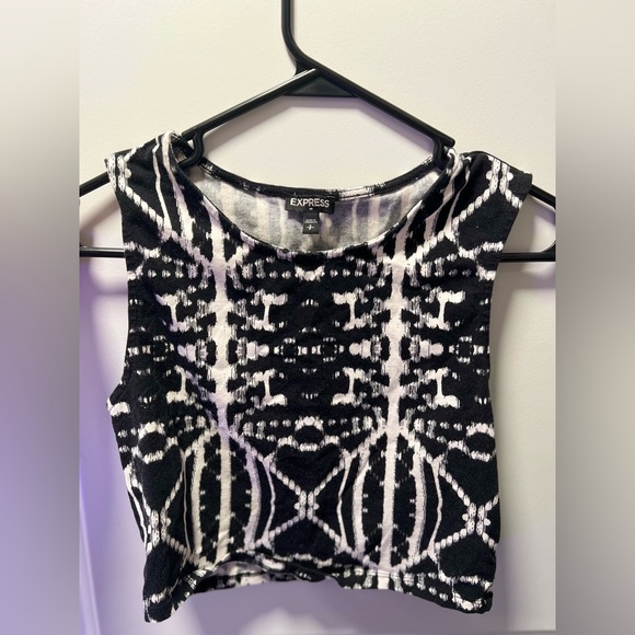 Express black & white crop top size small - Picture 1 of 3